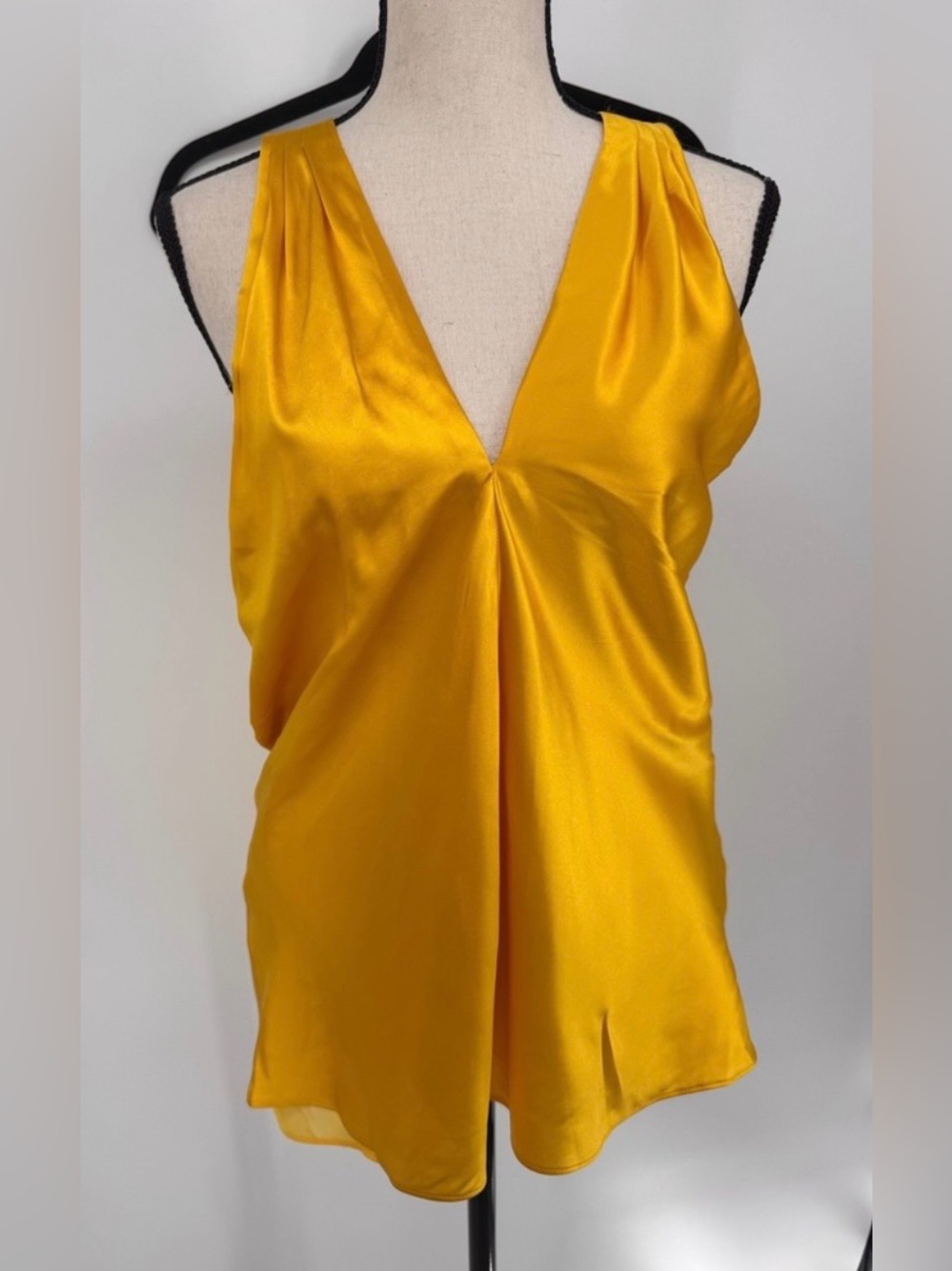 Veronica Beard NWT Size 12 Stewart
Charmeuse Silk Blend Tank Top SWomen's Satin